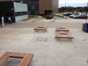 1800mm x 1800mm Hardwood Tree Surrounds – Leisurelink Geelong