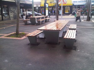 Street Furniture, Wallis Mall