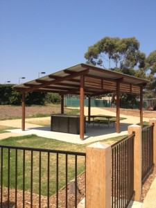 Shelter – Howard Parker, Mornington